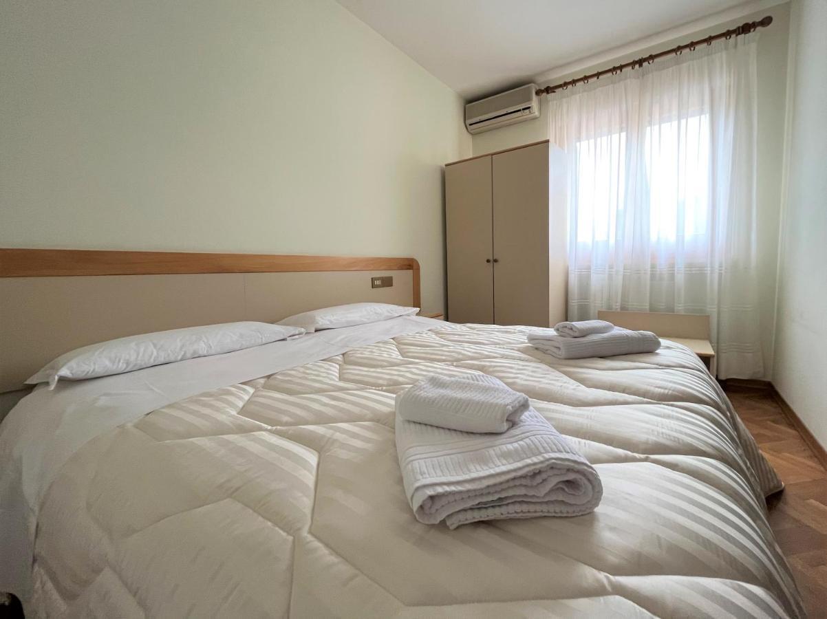Hotel La Torretta Ассизи Экстерьер фото