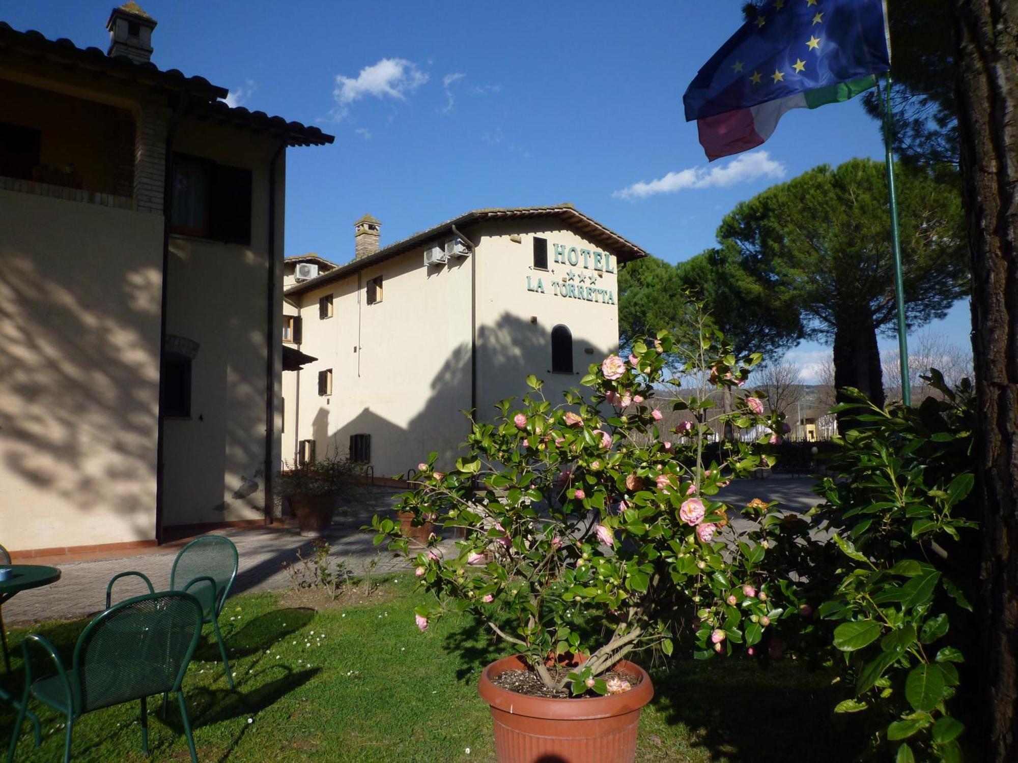 Hotel La Torretta Ассизи Экстерьер фото